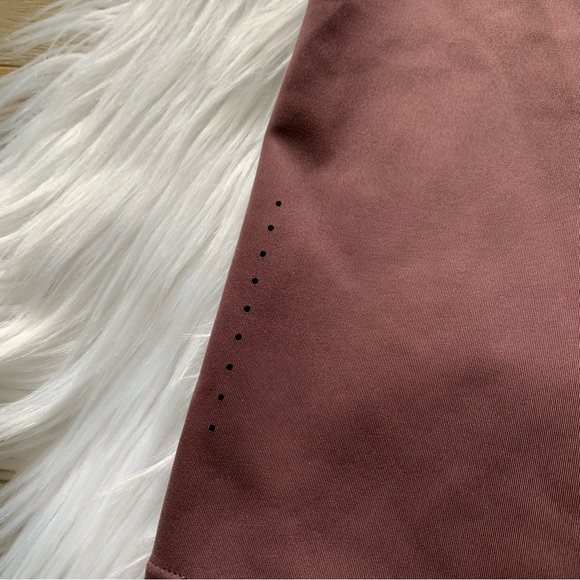 Kith Liz Shorts - Picture 10 of 12